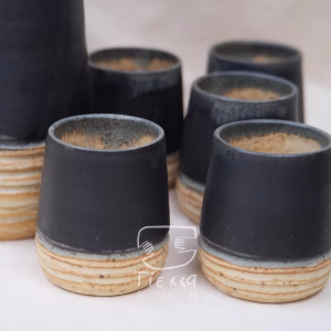 Alternative view of Juego Sour Negro